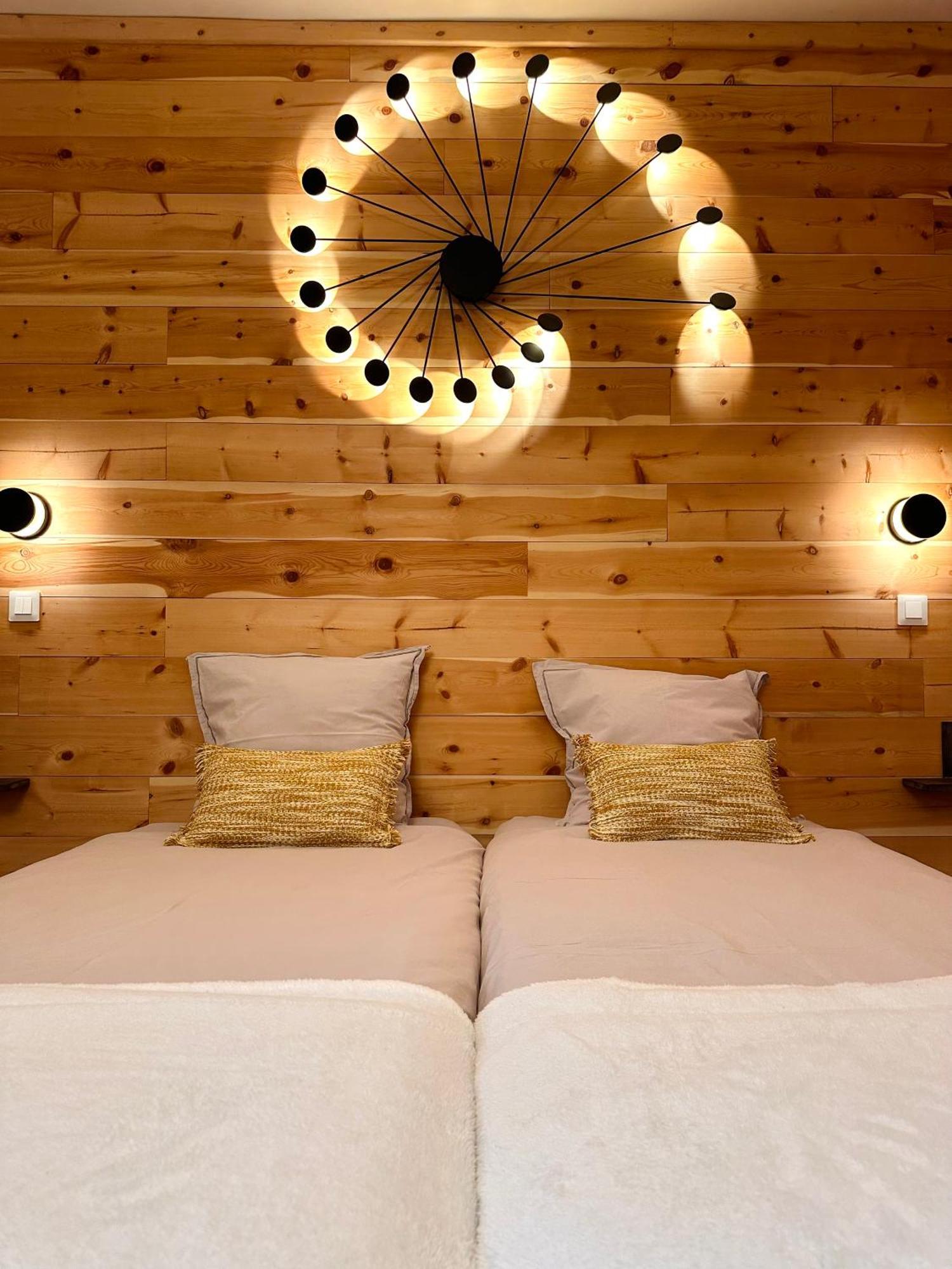 مونت دوفين Auberge Le Glacier Bleu المظهر الخارجي الصورة